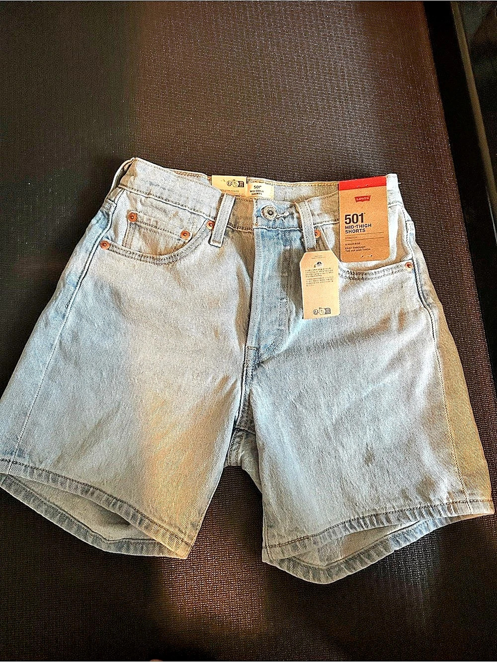 Levi's 501 Mid-Thigh Shorts Denim Shorts NWT in Blue